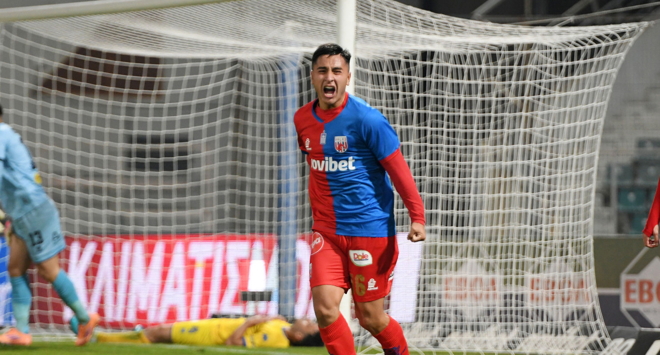 Ο Νταβίντ Μαρτίνες σε αγώνα του Βόλου / Πηγή: Intime