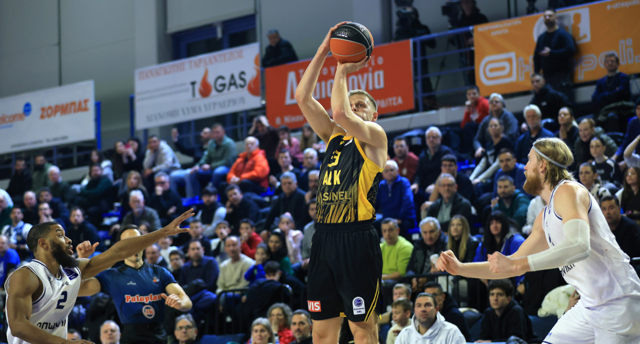 Ο Βασίλης Χαραλαμπόπουλος - Πηγή: Intime