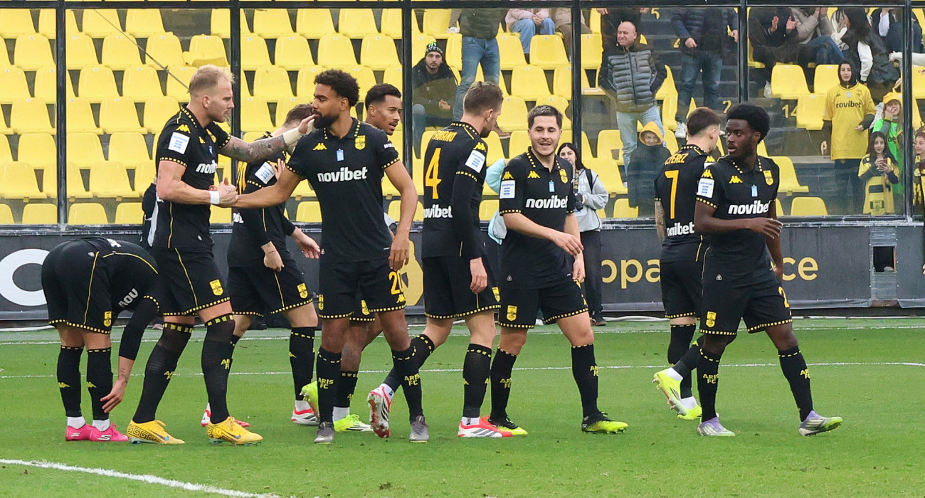 Οι παίκτες του Άρη στο ματς με τον Λεβαδειακό/Πηγή: Intime