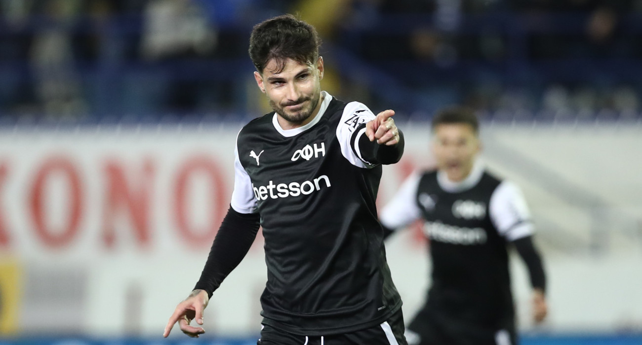 Ο Ταξιάρχης Φούντας πανηγυρίζει το γκολ που πέτυχε στο Ατρόμητος-ΟΦΗ / Πηγή: Intime