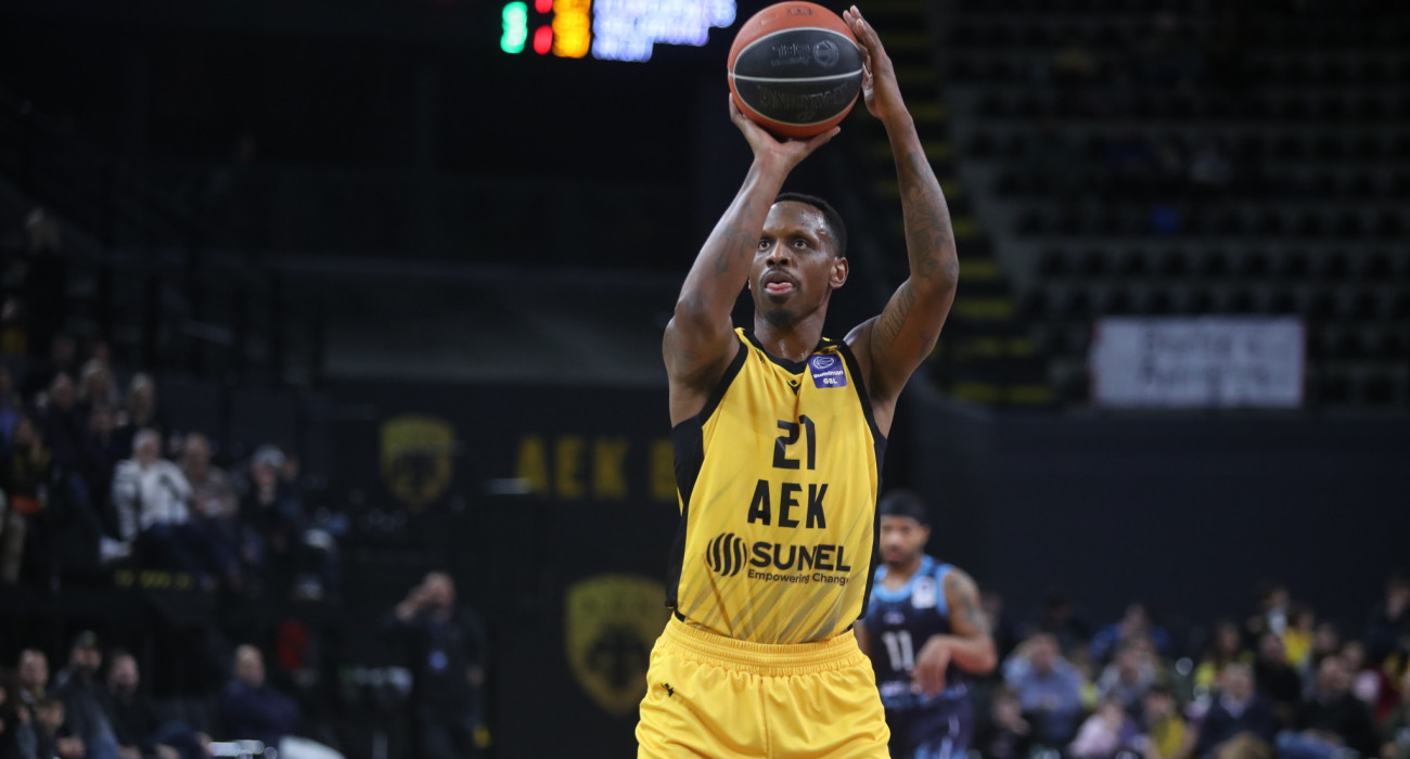 Ο Τζέιμς Νάναλι - Πηγή: Intime