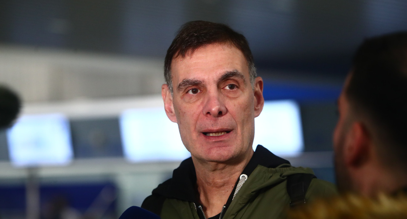 Μπαρτζώκας: «Λογικό να έχει έξτρα κίνητρο ο Λι - Φανταστικός ο Βεζένκοφ»