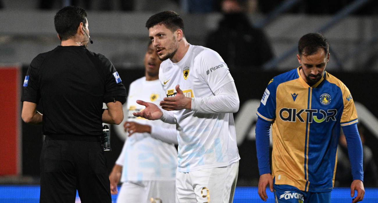 Ο Λούκα Γιόβιτς με τον Ευαγγέλου / Πηγή: Εurokinissi