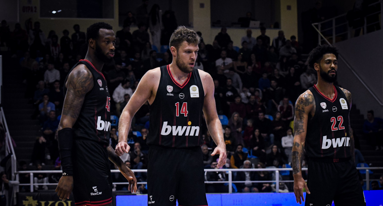 Ο Σάσα Βεζένκοφ στο παιχνίδι του Ολυμπιακού με τον Κολοσσό Ρόδου / Πηγή: Eurokinissi