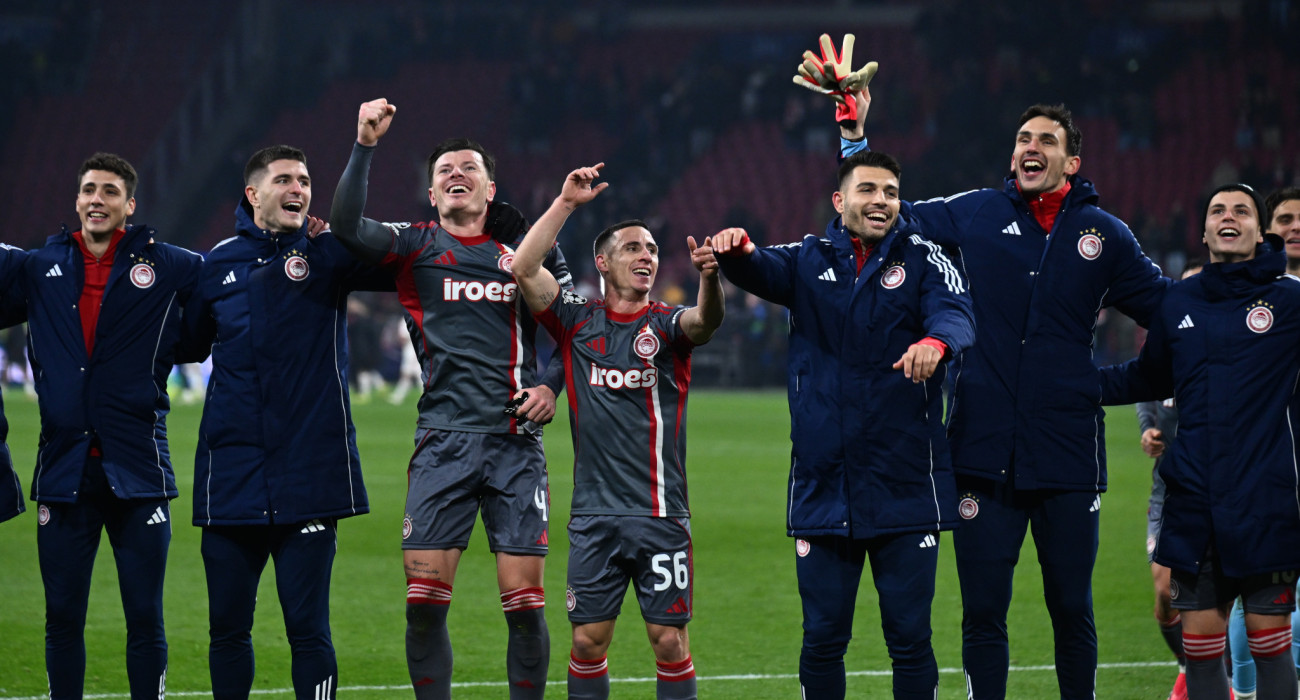 Οι παίκτες του Ολυμπιακού πανηγυρίζουν μετά την πρόκριση / Πηγή: Eurokinissi