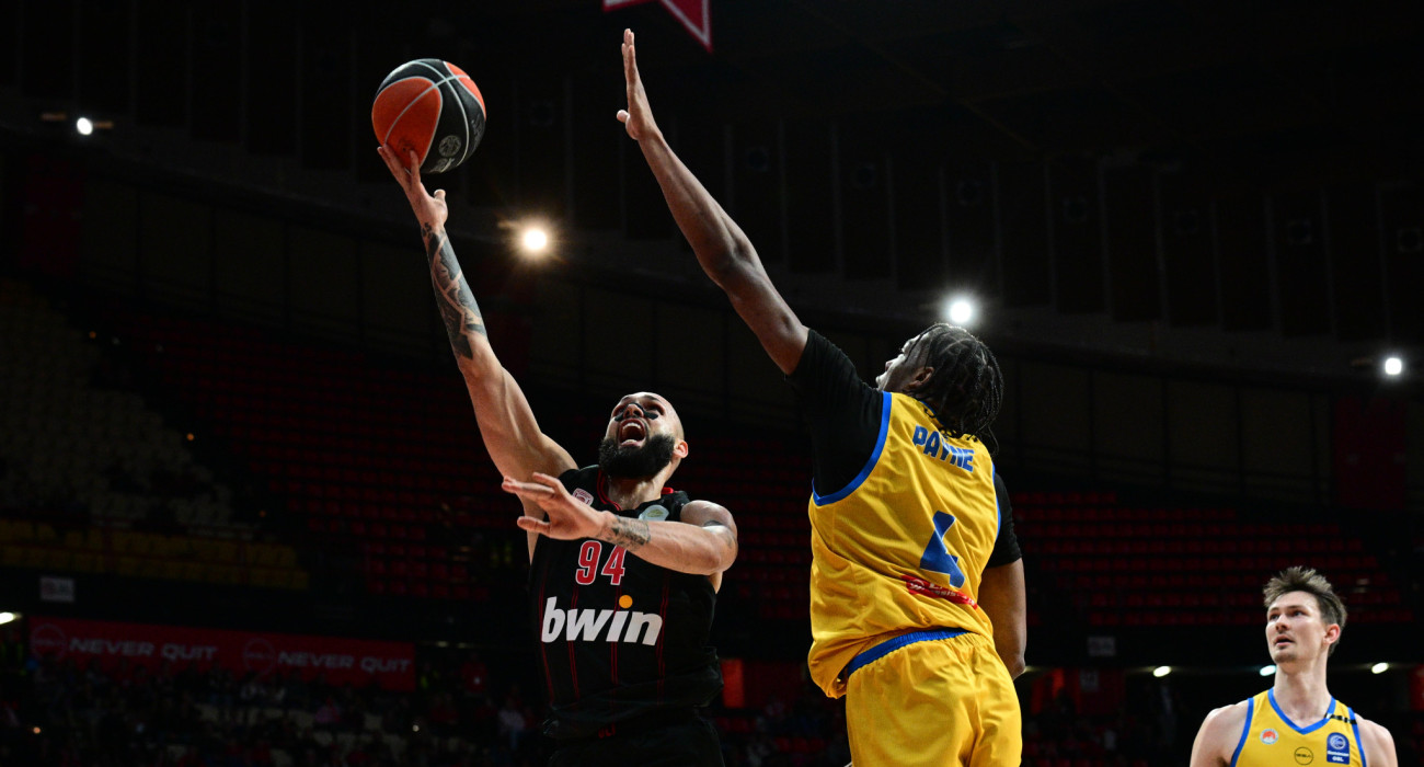 Ο Ολυμπιακός διέλυσε το Περιστέρι στο ΣΕΦ με σούπερ Πίτερς / Πηγή: Eurokinissi