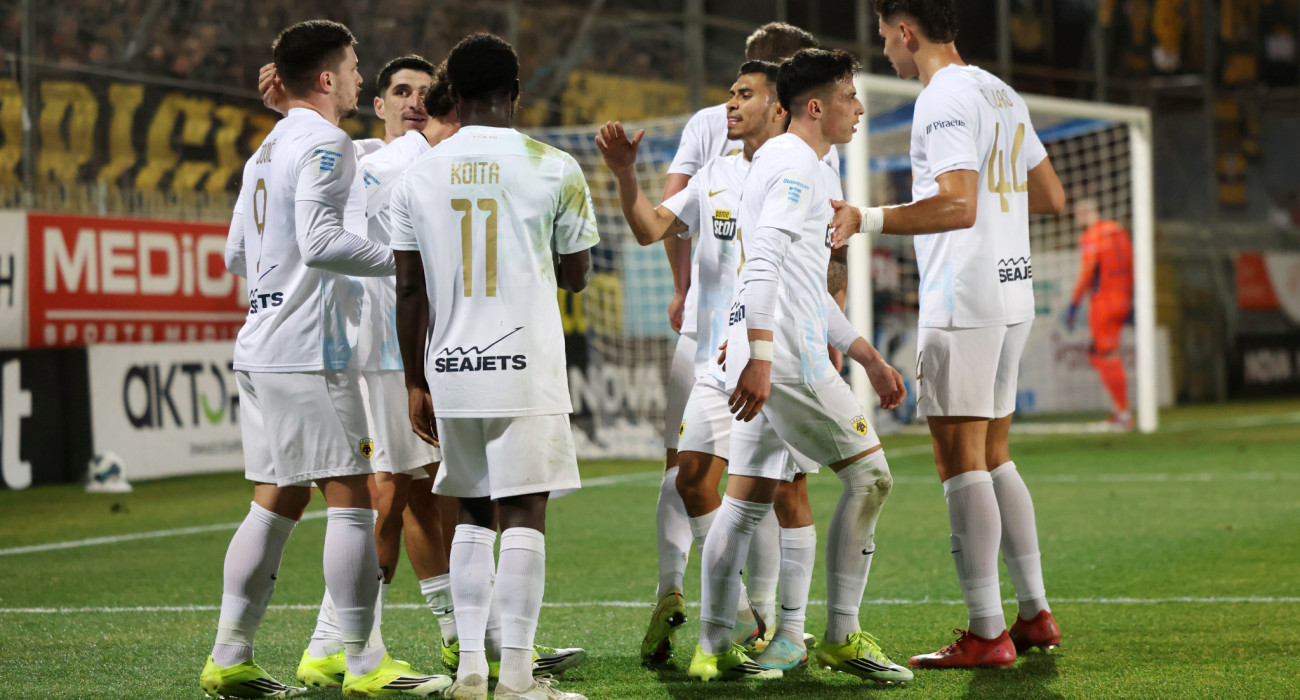 Οι ποδοσφαιριστές της ΑΕΚ πανηγυρίζουν / Πηγή: Intime