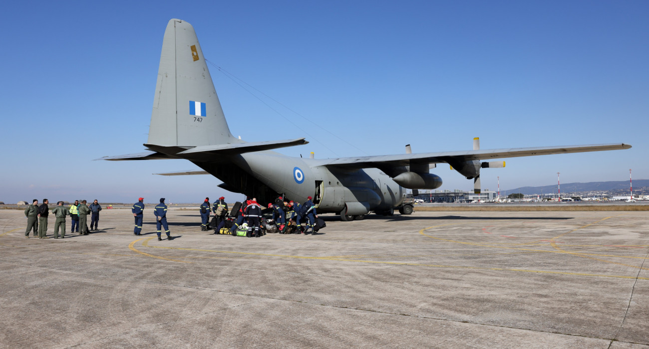 C-130 είναι σε ετοιμότητα για να επιστρέψουν στην Ελλάδα οι σοροί των οπαδών του ΠΑΟΚ/Πηγή: Ιntime