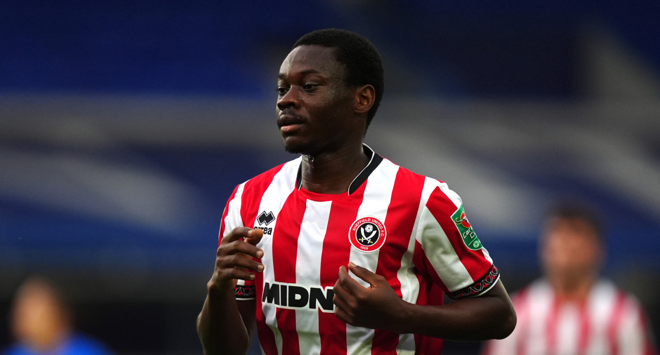 Ο Εχιτζέ Ουκάκι με τη φανέλα της Σέφιλντ Γιουνάιτεντ / Πηγή: Getty