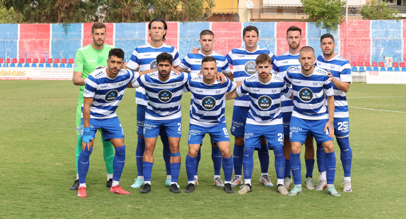 Η Ελλάς Σύρου στο Δημοτικό Στάδιο Ηλιούπολης / Πηγή: Intime