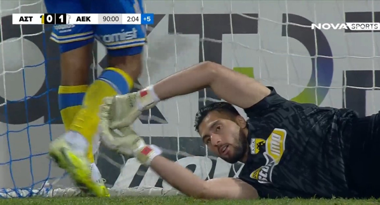 Ο Θωμάς Στρακόσια στο Αστέρας AKTOR - ΑΕΚ /Screenshot