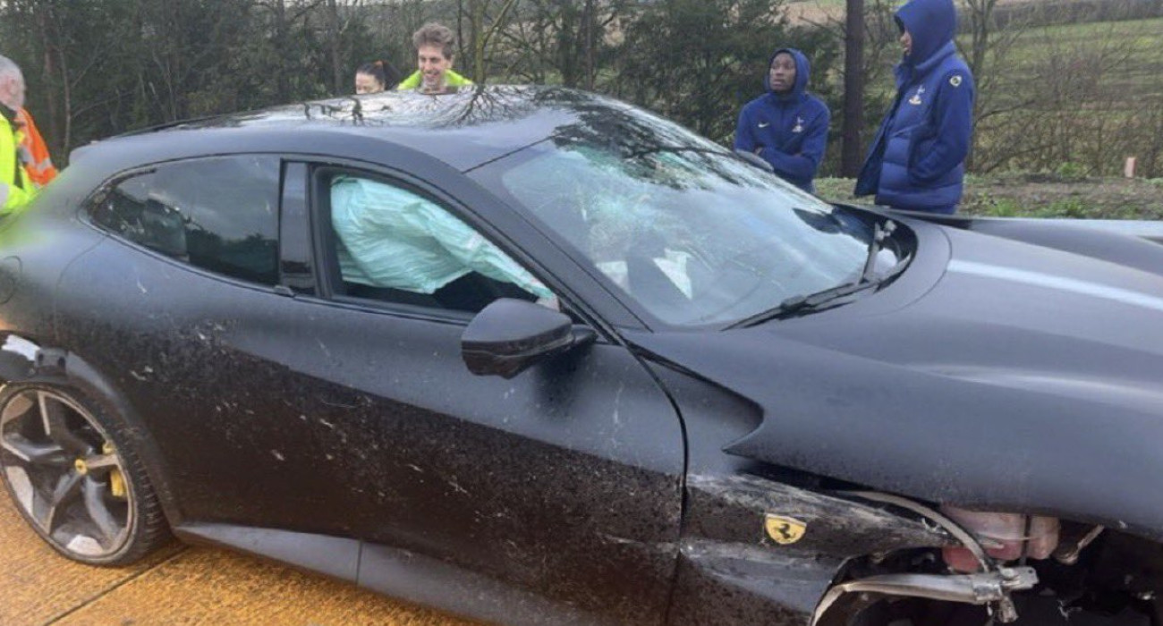 Η τρακαρισμένη φεράρι του Κόλο Μουανί / Screenshot