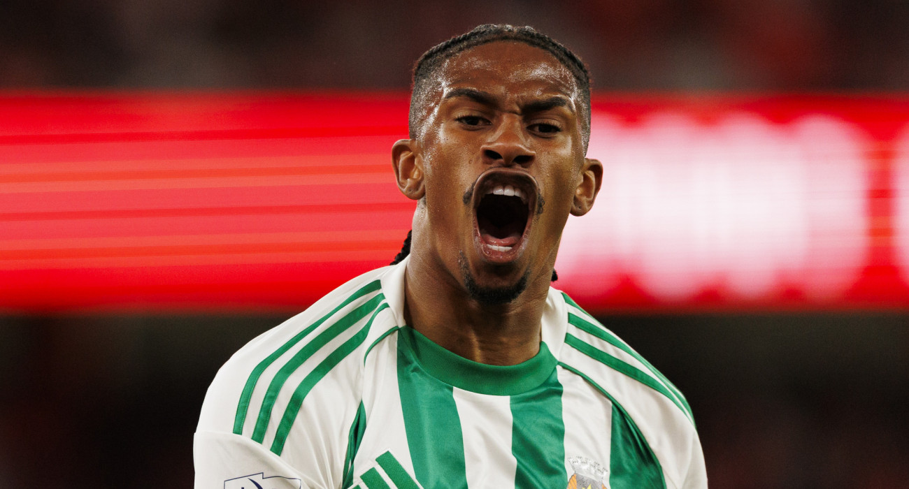 O Αντρέ Λουίζ είναι έτοιμος να ντυθεί στα ερυθρόλευκα του Ολυμπιακού / Photo by Maciej Rogowski/Eurasia Sport Images/Getty Images