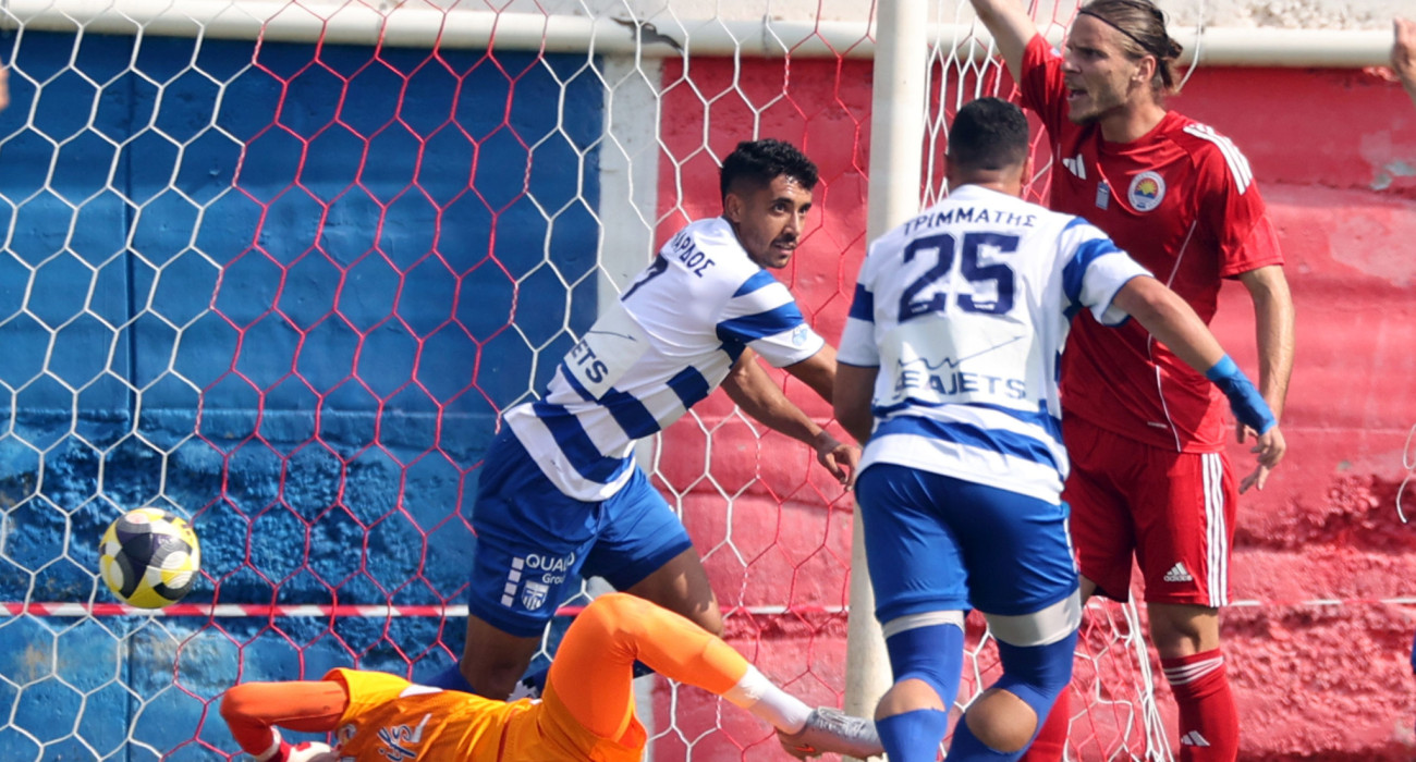 Στιγμιότυπο από το παιχνίδι Ηλιούπολη - Ελλάς Σύρου / Πηγή: Intime