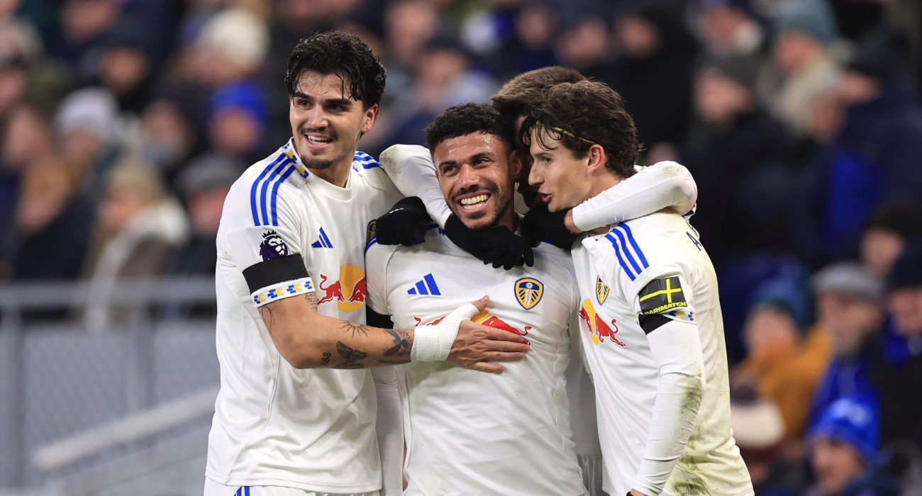 Οι ποδοσφαιριστές της Λιντς πανηγυρίζουν / Πηγή: Simon Stacpoole/Offside/Offside via Getty Images