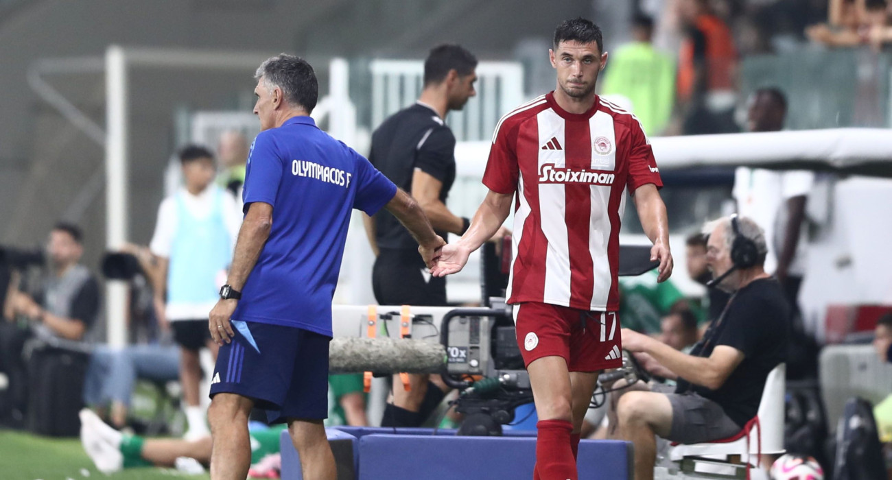 Ο Χοσέ Λουίς Μεντιλίμπαρ με τον Ρόμαν Γιάρεμτσουκ / Πηγή: Intime