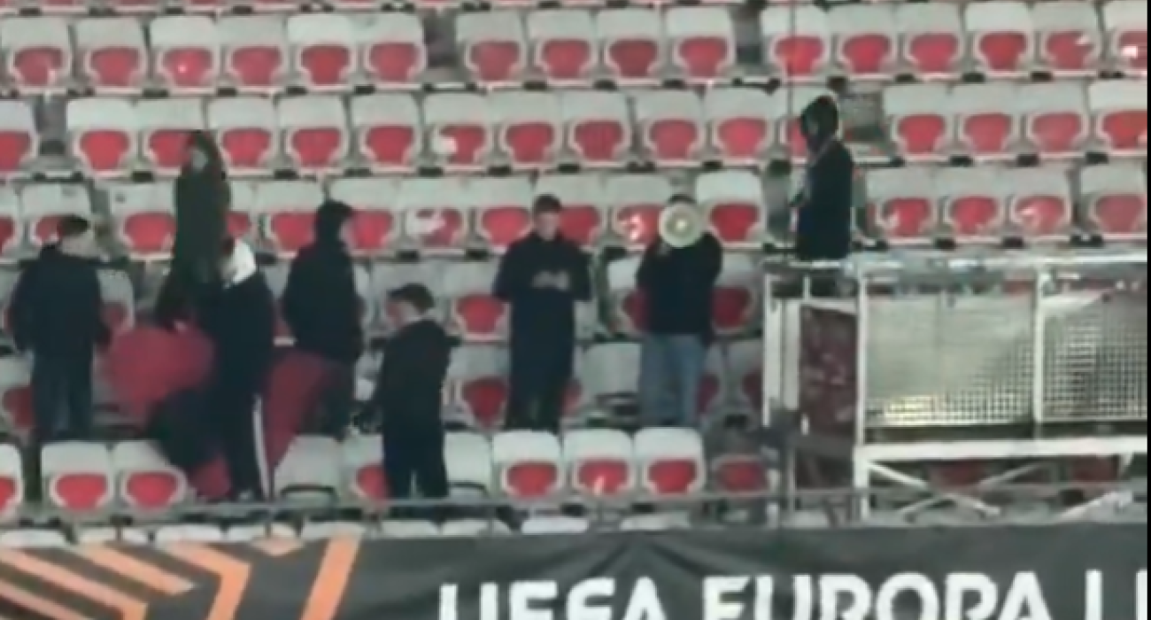 Ο πιο έξυπνος οπαδός χρησιμοποίησε... Google Translate για να βρίσει στα Ολλανδίκα (video)