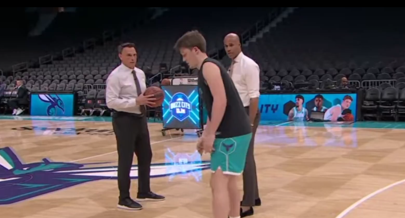 O Κον Κνόπελ / PrintScreen