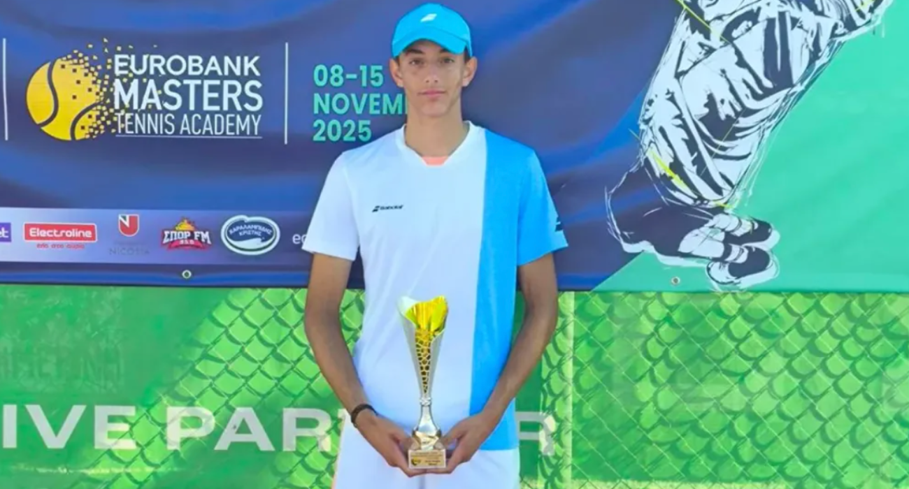 Ο Οδυσσέας Γελαδάρης / Screenshot