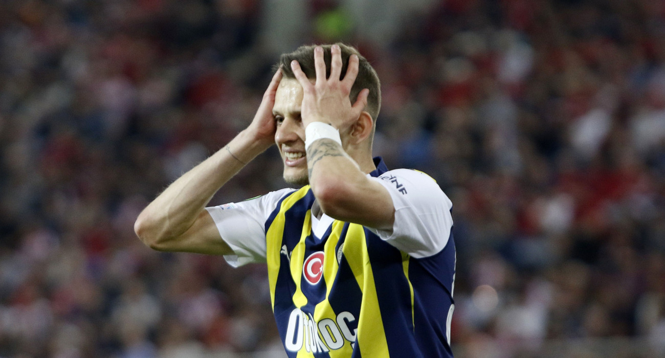 Ο Σεμπάστιαν Σιμάνσκι σε αγώνα Ολυμπιακός-Φενερμπαχτσέ / Πηγή: Intime