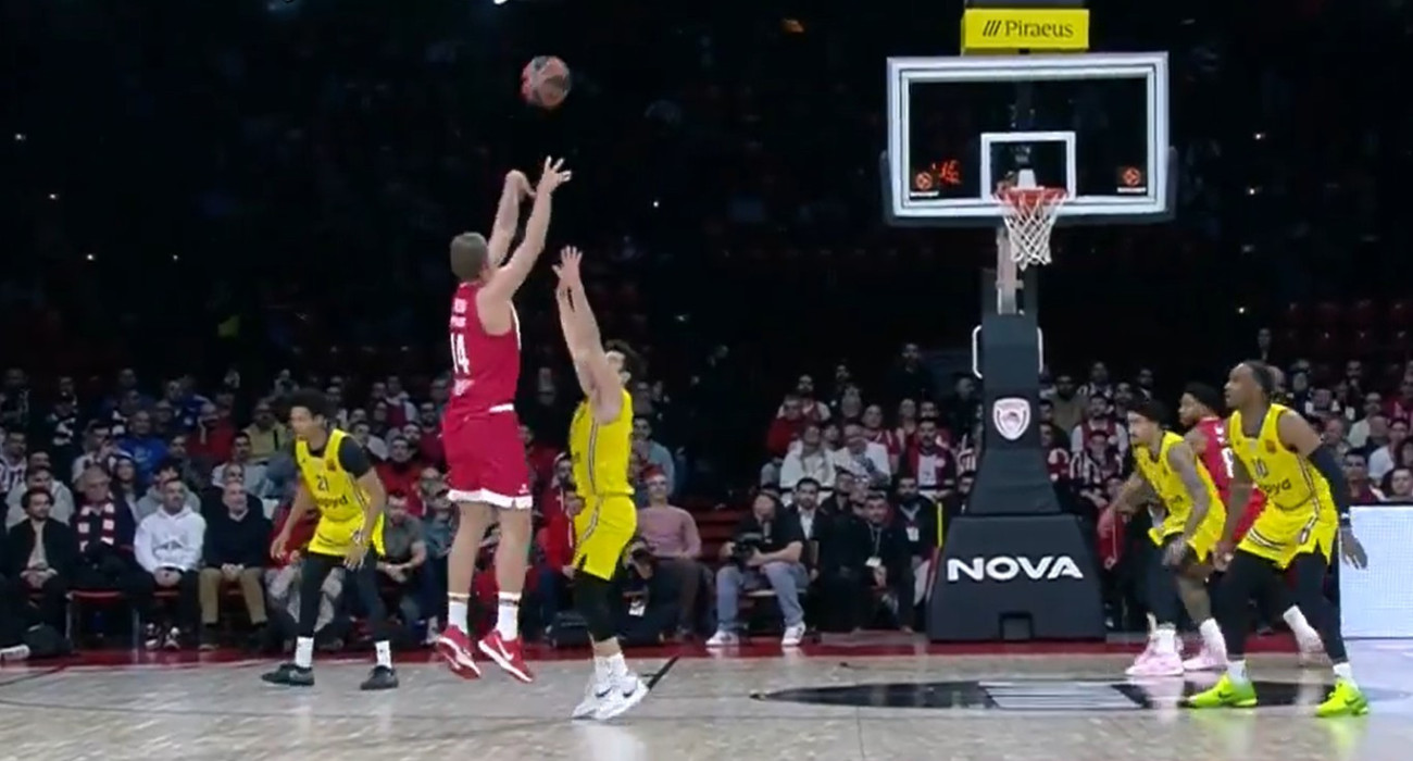 Το μακρινό σουτ του Σάσα Βεζένκοφ