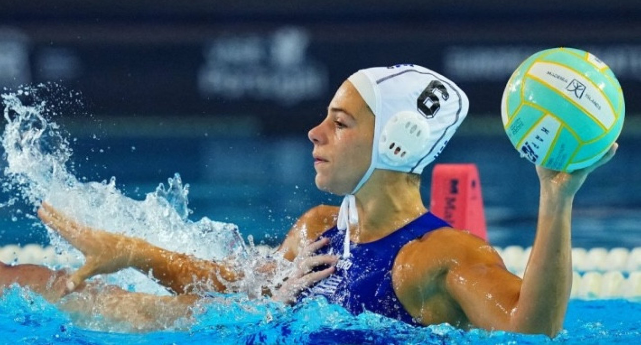 Η Έλενα Ξενάκη σε στιγμιότυπο στην ελληνική επίθεση / Πηγή: ΚΟΕ / European Aquatics