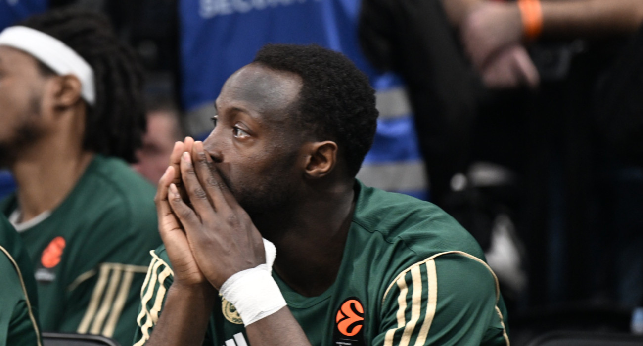 Ο απογοητευμένος Τζέριαν Γκραντ στον πάγκο του Παναθηναϊκού στο ματς με την Παρτίζαν/Βαγγέλης Στόλης