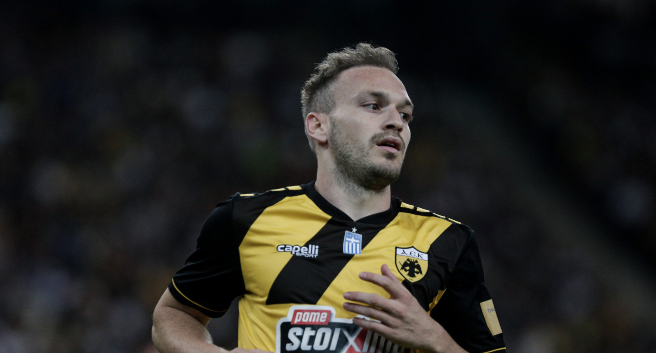 Ο Μιχάλης Μπακάκης με τη φανέλα της ΑΕΚ το 2019 / Πηγή: Eurokinissi