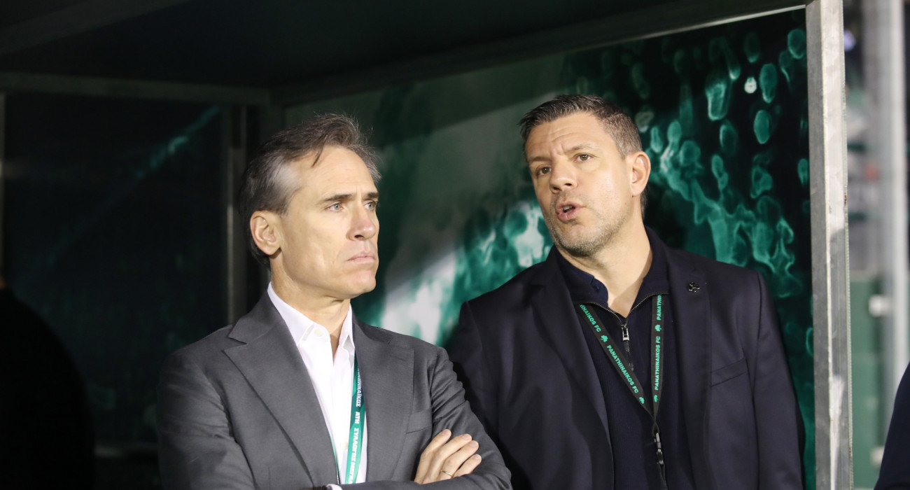 Ο τεχνικός διευθυντής του Παναθηναϊκού, Μιγκέλ Άνχελ Κορόνα, με τον Γ' Αντιπρόεδρο, Τάκη Φύσσα / Πηγή: Intime