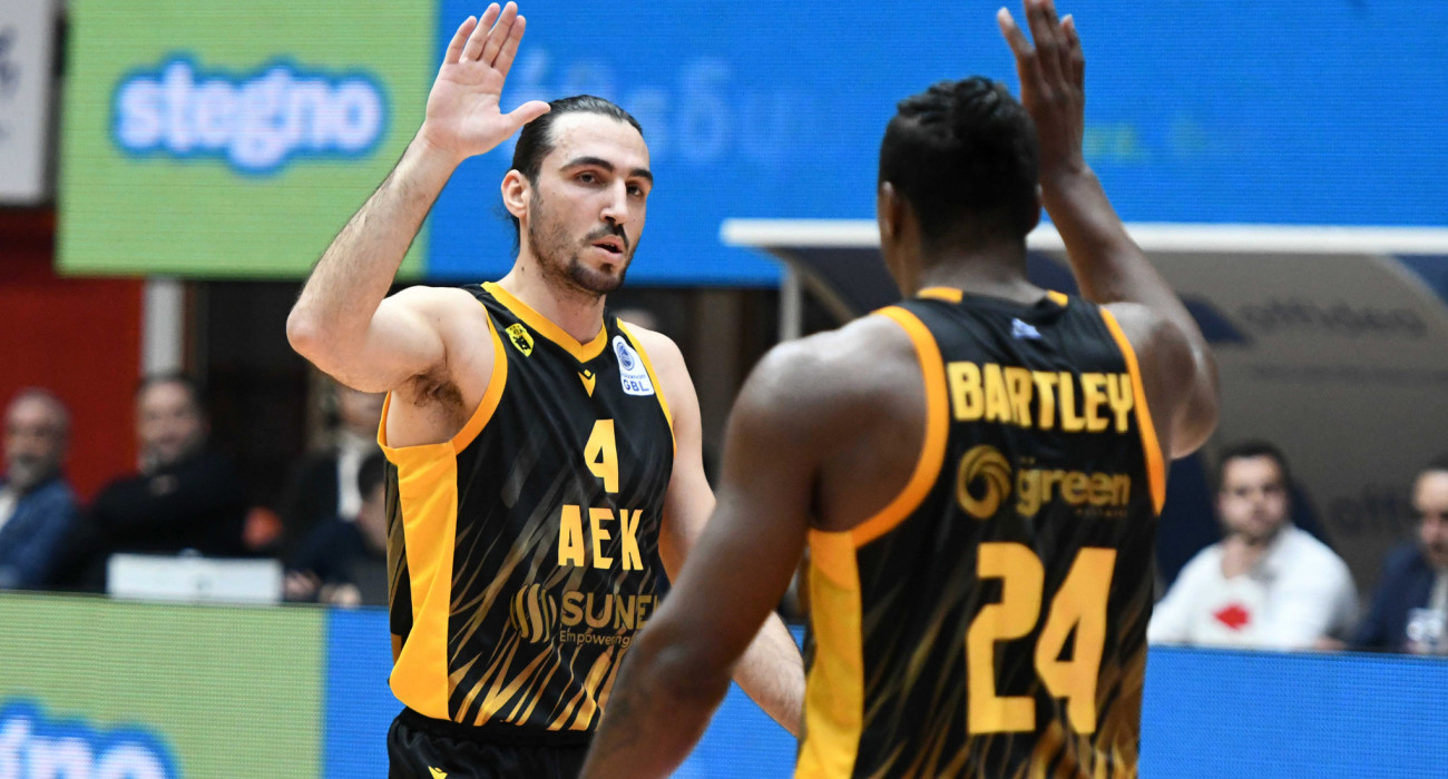 Ο Δημήτρης Κατσίβελης και ο Φρανκ Μπάρτλεϊ - Πηγή: Eurokinissi