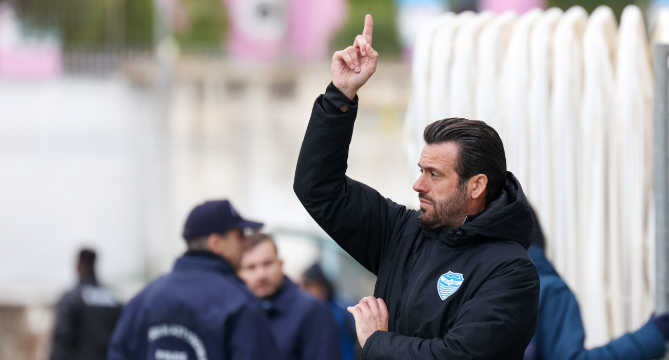 Ο Μανώλης Σκύβαλος αποχώρησε από τον πάγκο τουν Αιγάλεω / Πηγή: Intime