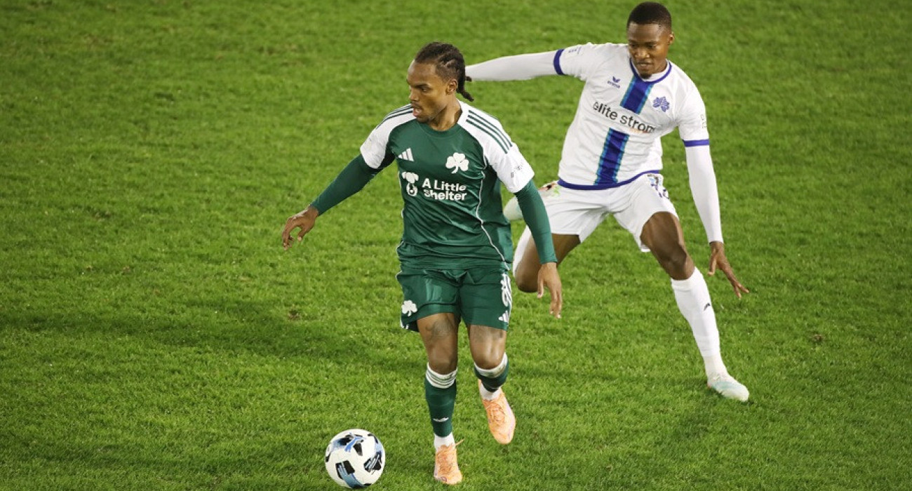 Ο Ρενάτο Σάντσες με τη μπάλα στα πόδια στην αναμέτρηση του Παναθηναϊκού με την Κηφισιά / Πηγή: InTime