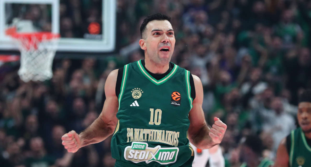 Ο Κώστας Σλούκας πανηγυρίζει στον αγώνα του Παναθηναϊκού με τη Φενέρ / Πηγή: Intime