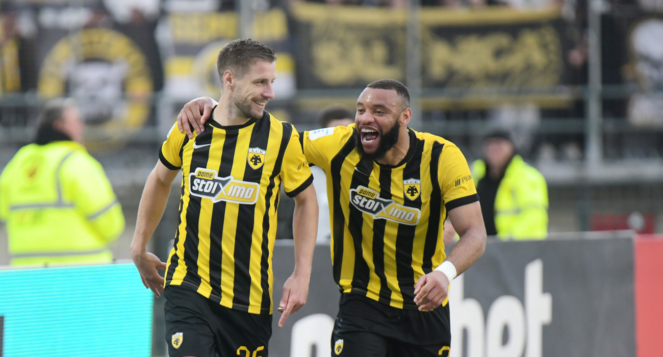 Ο Μπαρνάμπας Βάργκα πανηγυρίζει το γκολ /Πηγή: Intime