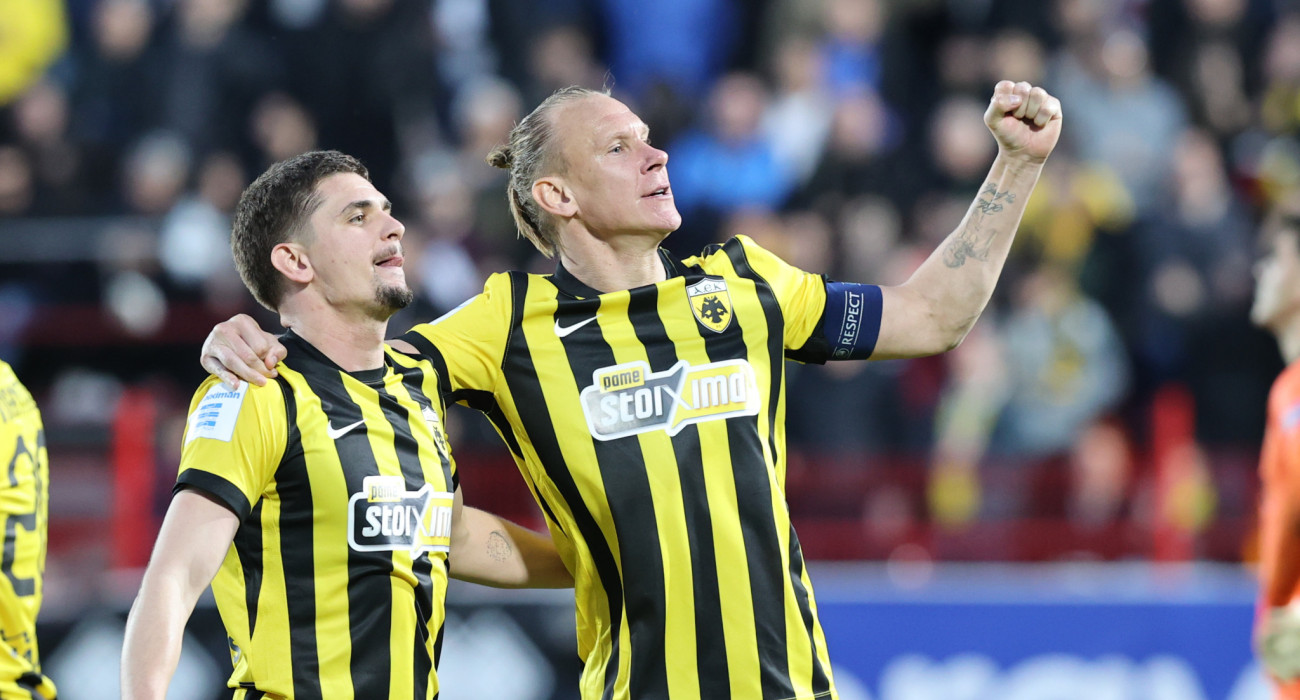 Ο Ραζβάν Μαρίν πανηγυρίζει στις Σέρρες μαζί με τον Ντομαγκόι Βίντα / Πηγή: InTime