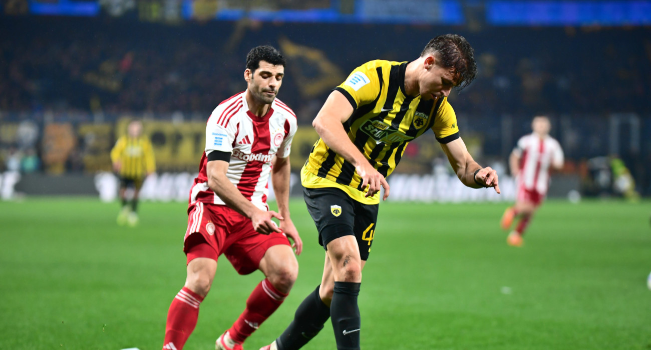 Μονομαχία μεταξύ Ταρέμι και Ρέλβας στο ντέρμπι / Πηγή: Eurokinissi