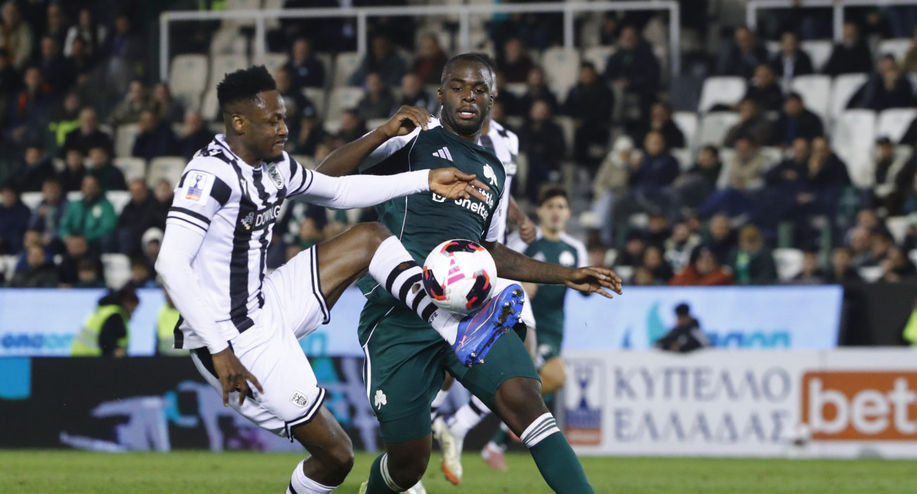 Ο Μπάμπα με τον Τεττέη /Πηγή: Eurokinissi