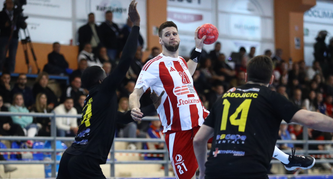 Φάση από το AEK - Ολυμπιακός στον τελικό του Κυπέλλου / Πηγή: Eurokinissi