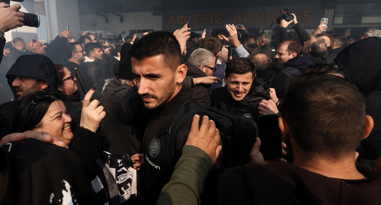 Οπαδοί του ΟΦΗ αποθέωσαν την ομάδα / Πηγή: Eurokinissi