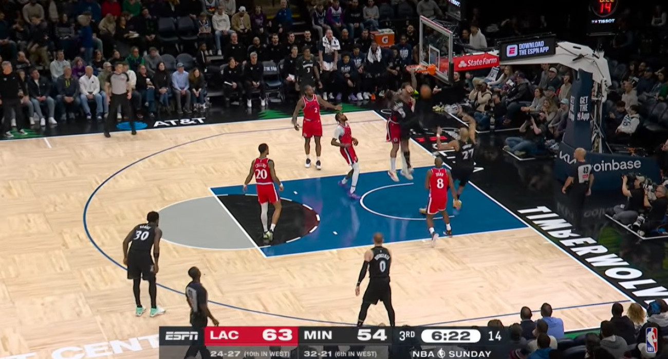 Ο εντυπωσιακός Έντουαρντς κατέκτησε το Top 5 του ΝΒΑ (video)