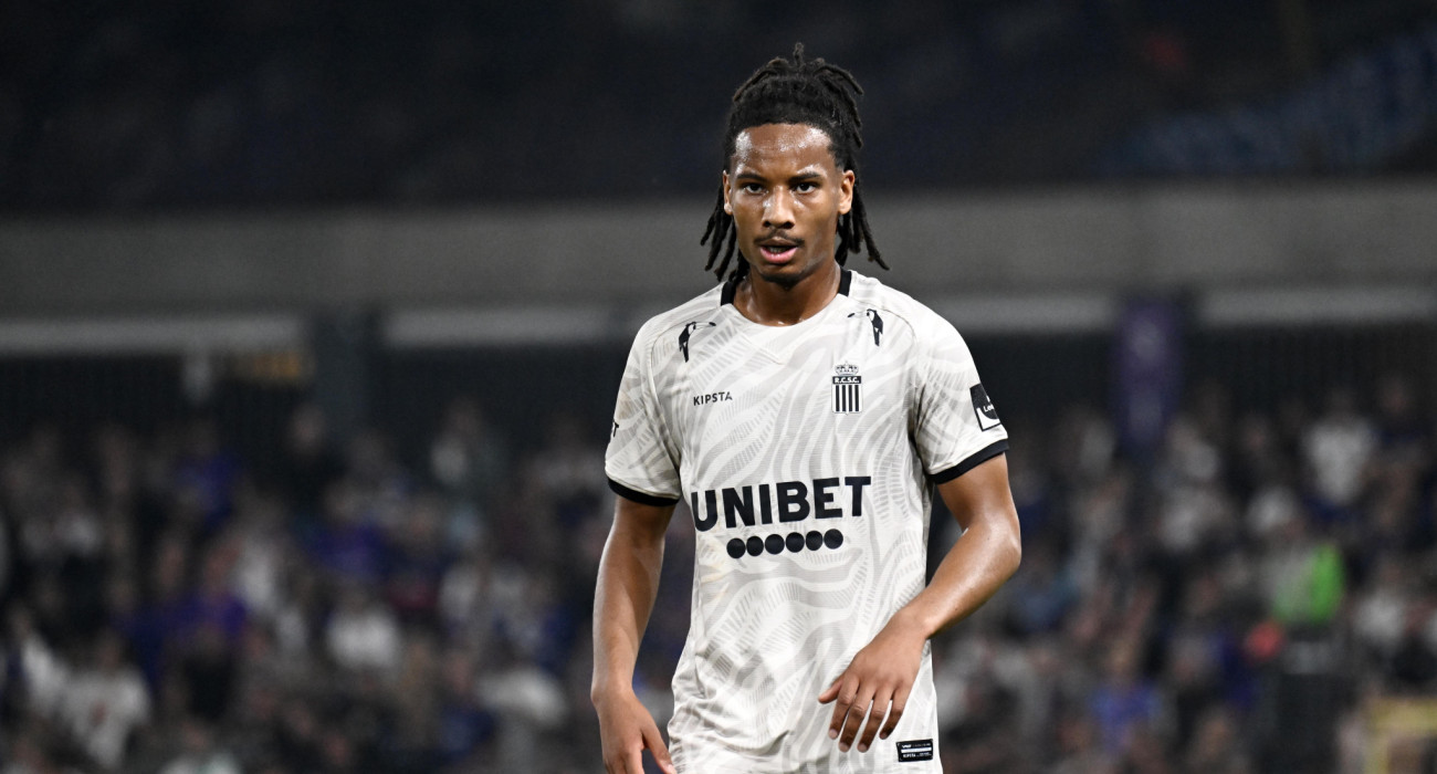 Ο Ετιέν Καμαρά της Σαρλερουά είναι στόχος του Παναθηναϊκού για την μεσαία γραμμή / Πηγή: Photo by Isosport/MB Media/Getty Images