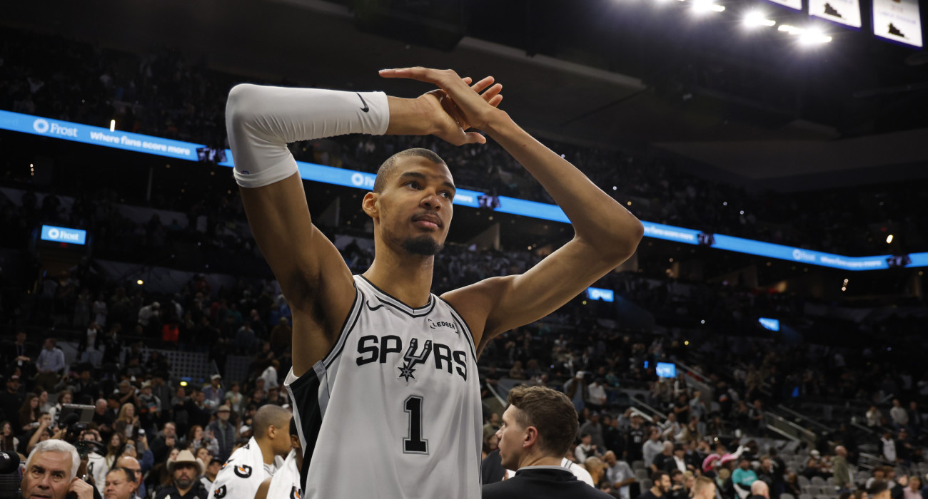 Ο Βίκτορ Γουεμπανιαμά/Photo by Ronald Cortes/Getty Images