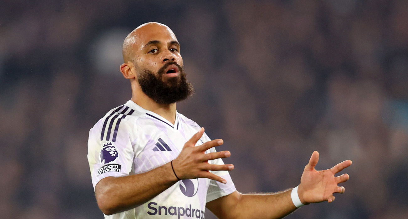 Ο Μπράιαν Εμπεμό της Μάντσεστερ Γιουνάιτεντ με μία ισχυρή δόση απογοήτευσης στο βλέμμα του / Πηγή: Izzy Poles - AMA/Getty Images