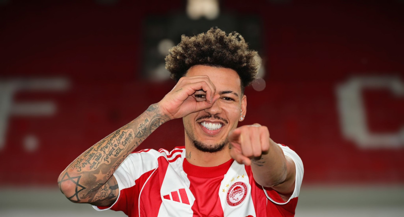 Ο Κλέιτον ανακοινώθηκε και επίσημα από τον Ολυμπιακό / Olympiacos.org