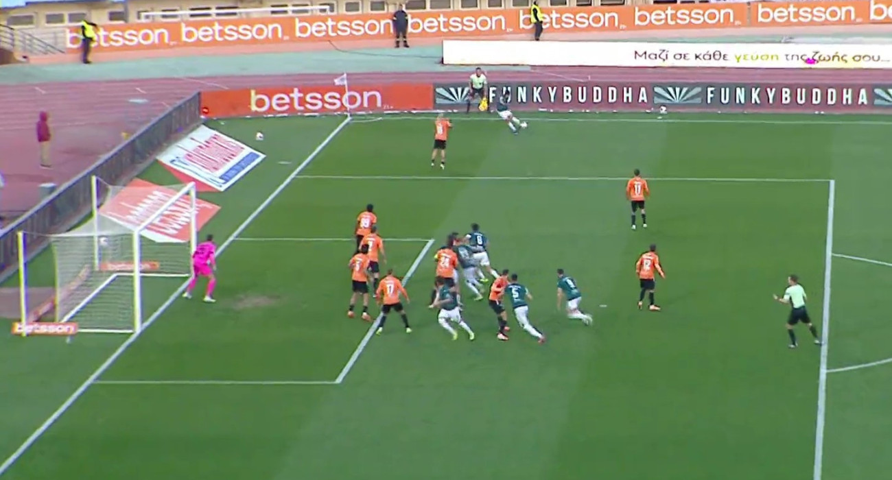 Ο Γκιγέρμο Μπάλτσι σκοράρει από εξαιρετικά δύσκολη γωνία κόντρα στον ΟΦΗ / screenshot