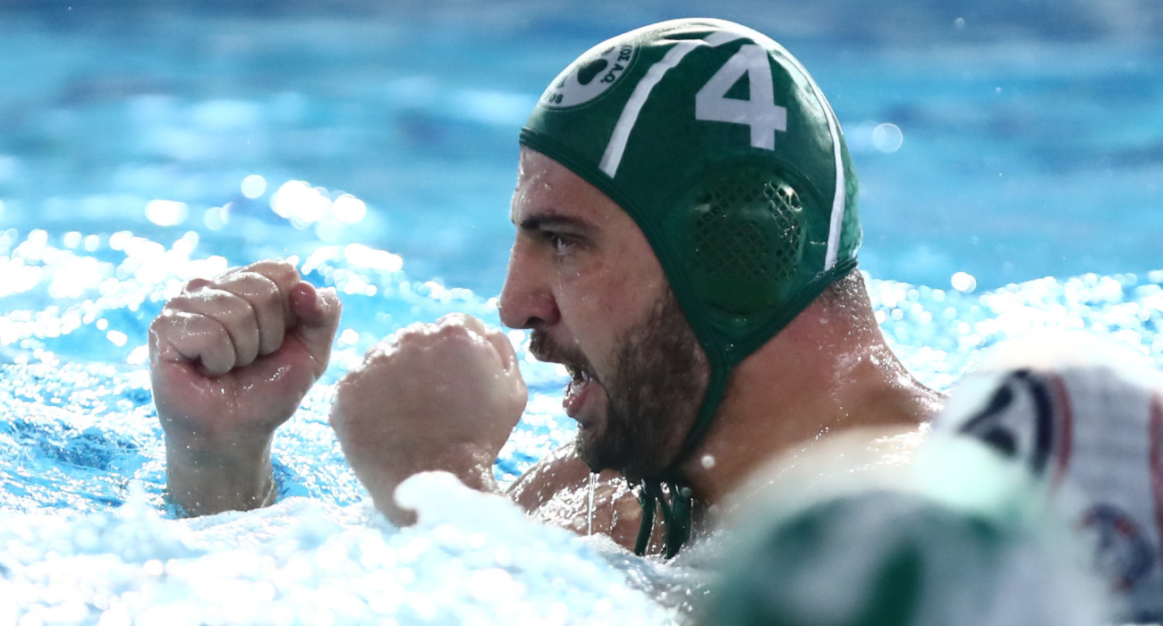 Ο Νίκος Παπανικολάου στον αγώνα του Παναθηναϊκού με τον ΝΟ Βουλιαγμένης για το Euro Cup / Πηγή: Eurokinissi