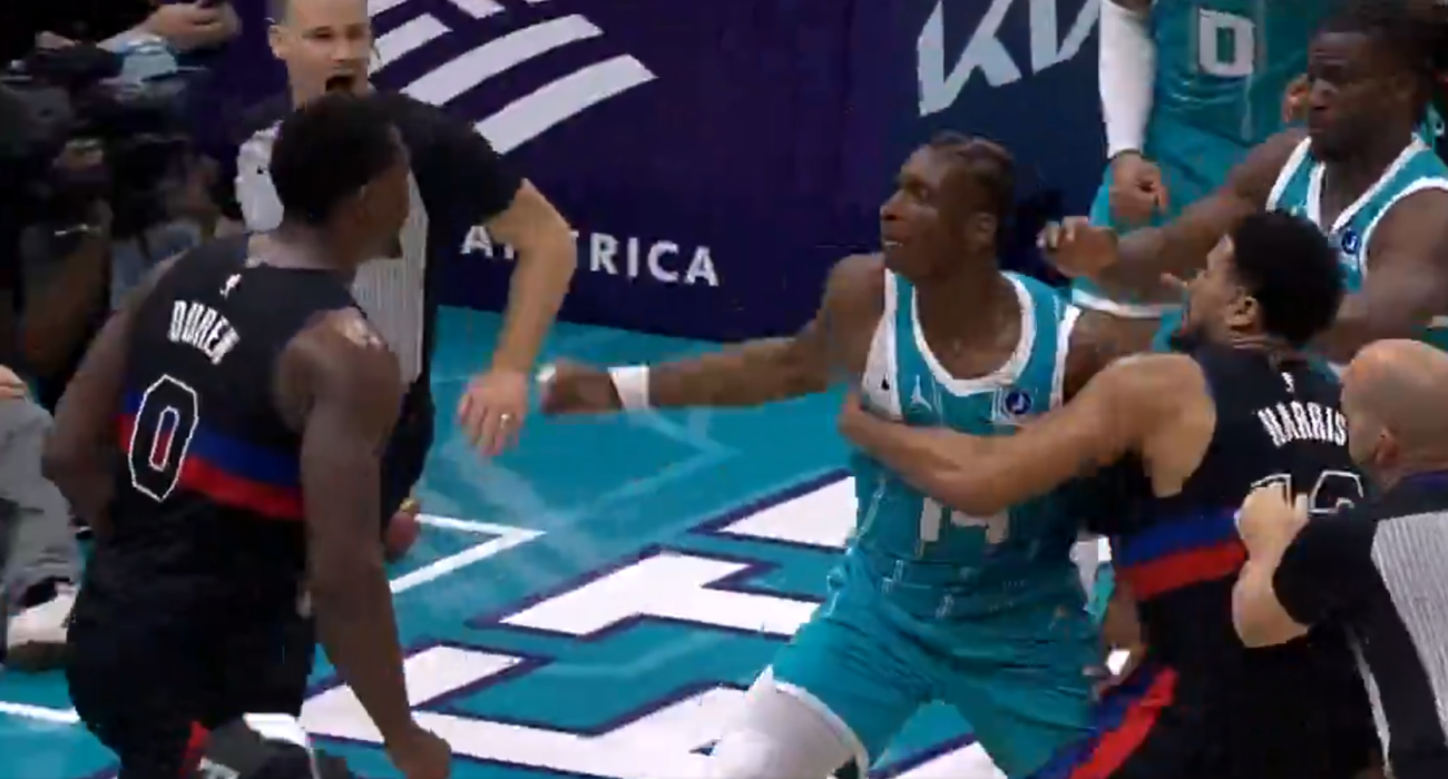 Στιγμιότυπο από τα επεισόδια στο Χόρνετς - Πίστονς