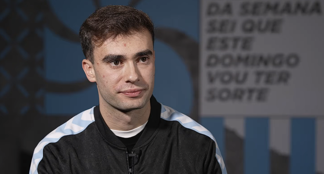 Ο Άλβαρο Νούνιες κατά την παρουσίαση του στην Θέλτα / Screenshot