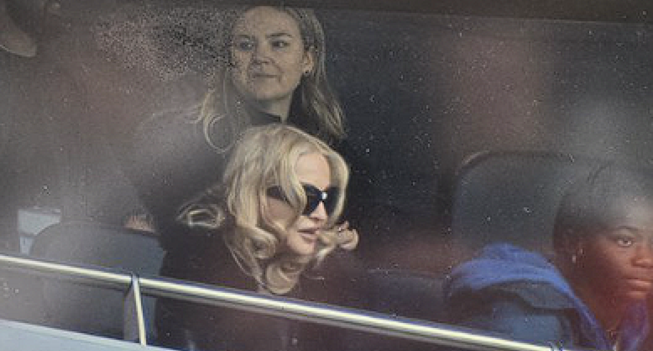 Η Μαντόνα στο γήπεδο της Τότεναμ για το παιχνίδι με την Τσέλσι / Screenshot