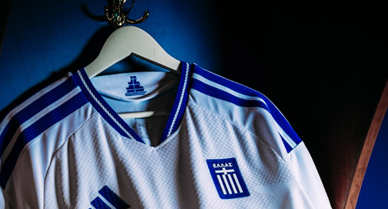Η εντυπωσιακή λεπτομέρεια στη νέα φανέλα της Εθνικής που ξυπνά μνήμες Euro 2004 / Screenshot